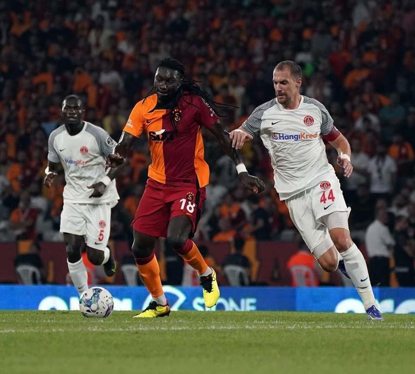 Ümraniyespor maçı sonrası Okan Buruk'a net uyarı: Galatasaray için endişe verici, Mertens'in isyanı...