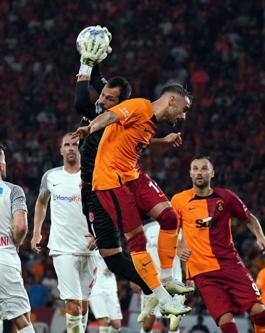 Ümraniyespor maçı sonrası Okan Buruk'a net uyarı: Galatasaray için endişe verici, Mertens'in isyanı...