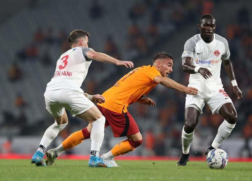 Ümraniyespor maçı sonrası Okan Buruk'a net uyarı: Galatasaray için endişe verici, Mertens'in isyanı...