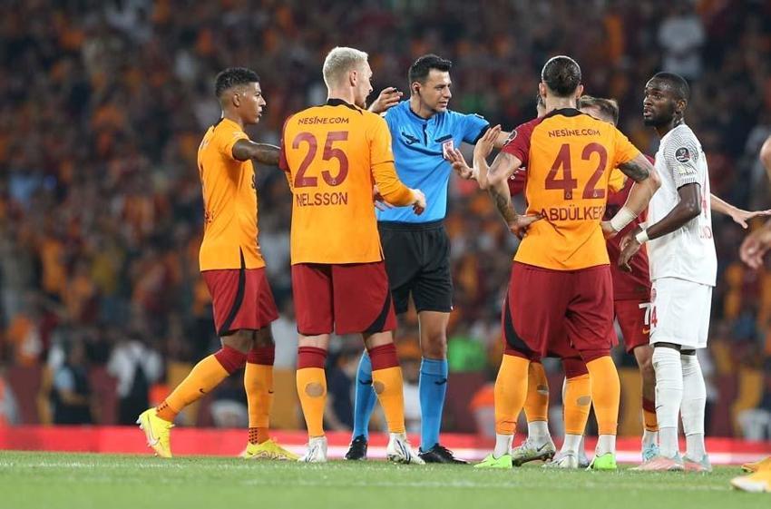 Ümraniyespor maçı sonrası Patrick van Aanholt'a ırkçı saldırı!