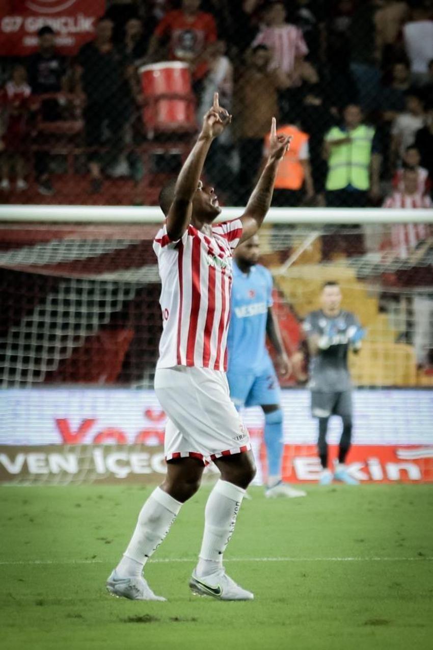 Antalyaspor - Trabzonspor maçına doyulmadı! Yıllar sonra bir ilk yaşandı