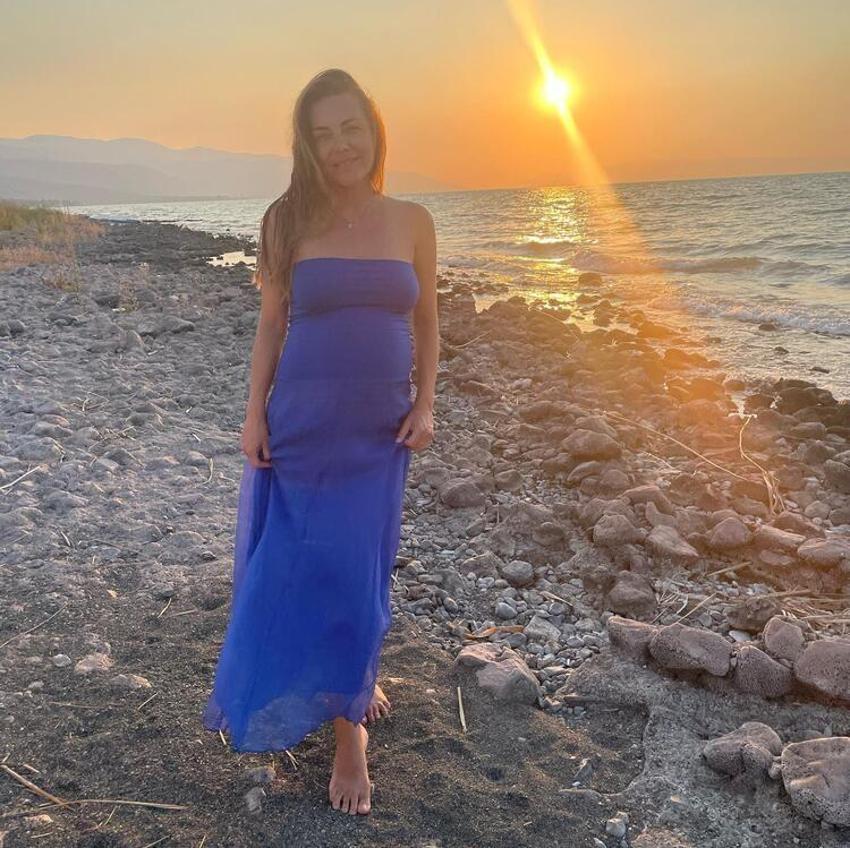 Burcu Kara'dan hamilelik pozları!