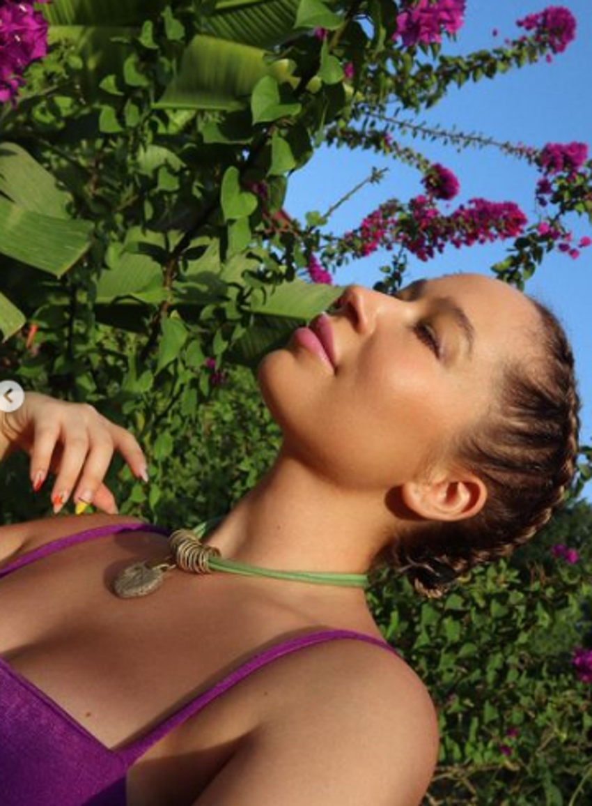 Gülçin Ergül zor günlerini atlatıyor! Tatil pozlarını paylaştı