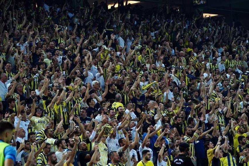 Jorge Jesus'a yaylım ateşi! 'Gözünün önündekini nasıl görmezsin? Resmen intihar gibi...'