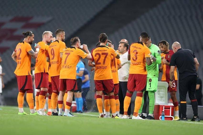 Jorge Jesus 1 ay peşinden koştu Okan Buruk görüşmelere başladı! G.Saray'dan flaş transfer