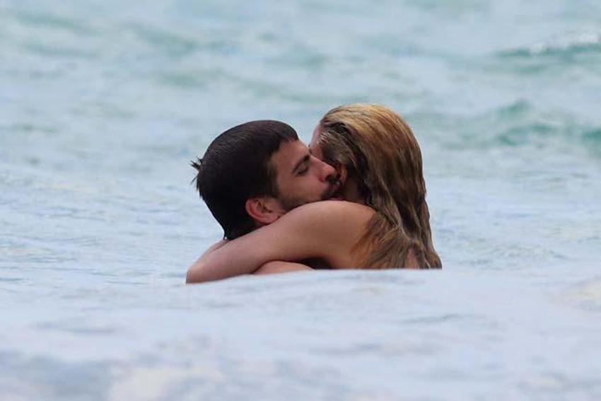 Shakira'yı aldatan Gerard Pique çabuk yakalandı! Takım arkadaşının kız kardeşiyle görüntülendi