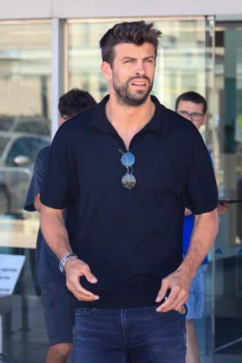 Shakira'yı aldatan Gerard Pique çabuk yakalandı! Takım arkadaşının kız kardeşiyle görüntülendi