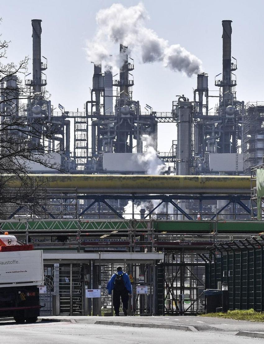 En fazla petrol rezervine sahip ülkeler açıklandı! Listeye Türkiye damga vurdu: O illerimizden petrol fışkırdı...