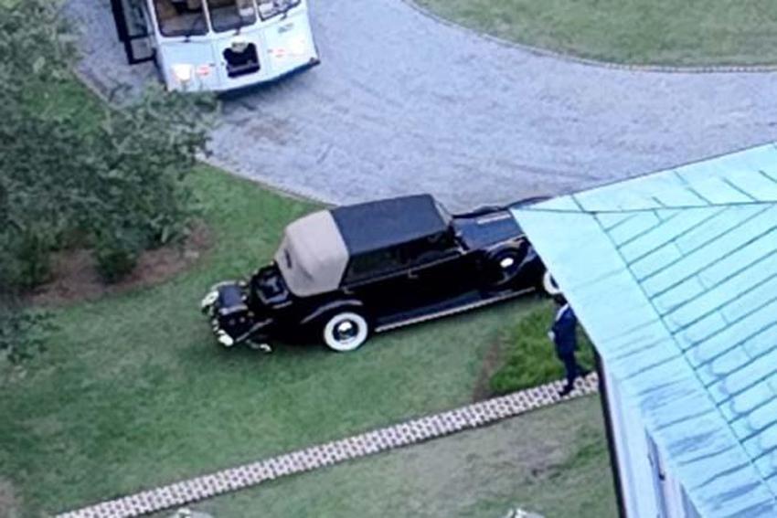 Jennifer Lopez ve Ben Affleck'in düğününden yeni kareler paylaşıldı! Gelinlik detayı dikkat çekti...