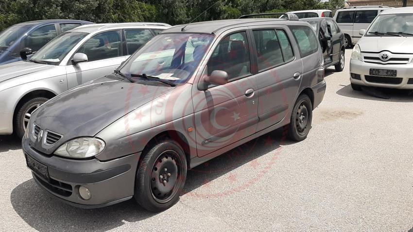 İkinci el araba almak isteyenlere güzel haber! Ucuz otomobiller satışa çıktı, 100 bin liraya bile var, işte son tarih