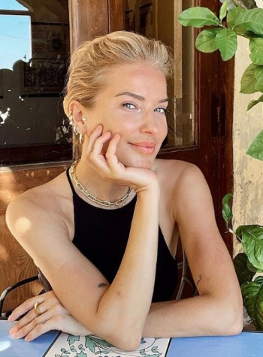 Burcu Esmersoy sevgilisi Nazım Akmandil ile tanışma hikayesini anlattı!