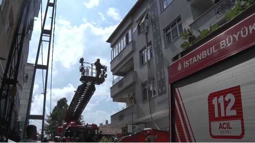 Pencereden böyle kaçmaya çalıştı! Film gibi olay