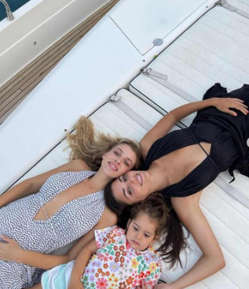 Hande Erçel tatil için kesenin ağzını açtı!
