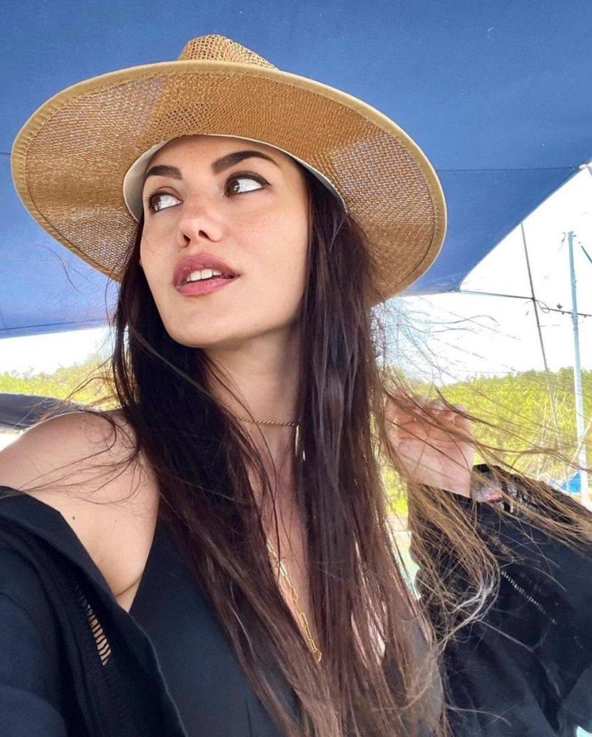 Fahriye Evcen ve Burak Özçivit çiftinin bebeğinin cinsiyeti belli oldu!