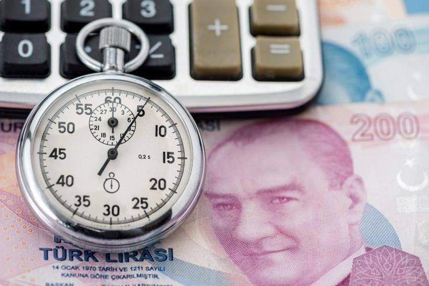 Emekliye 8 bin 500 liralık ek gelir! Hesaba yatıyor! Bankalar tek tek açıkladı! Emekliler akın etti