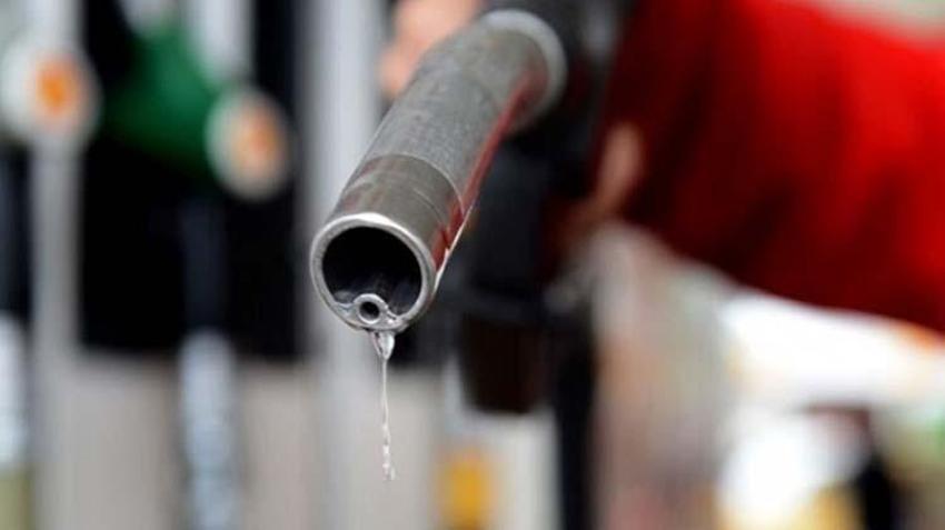 Akaryakıt fiyatlarında flaş gelişme! Benzine zam geldi