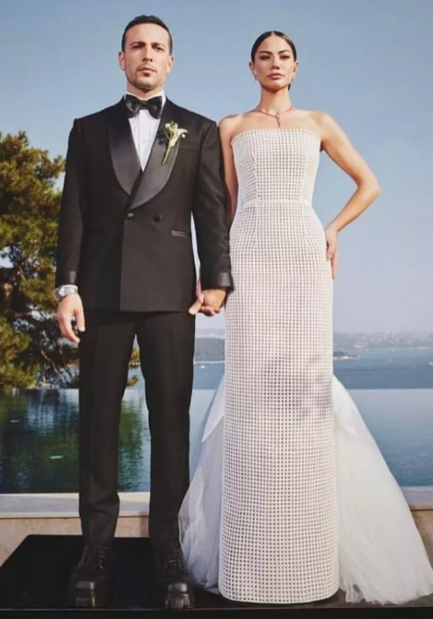 Demet Özdemir ile Oğuzhan Koç evlendi! Özdemir'in gelinlik modeli çok konuşuldu
