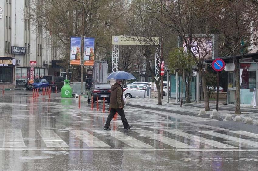 Meteoroloji son dakika il il uyardı! 5 günlük hava tahmin raporunu açıklandı: İstanbul ve birçok şehir için sağanak uyarısı geldi...