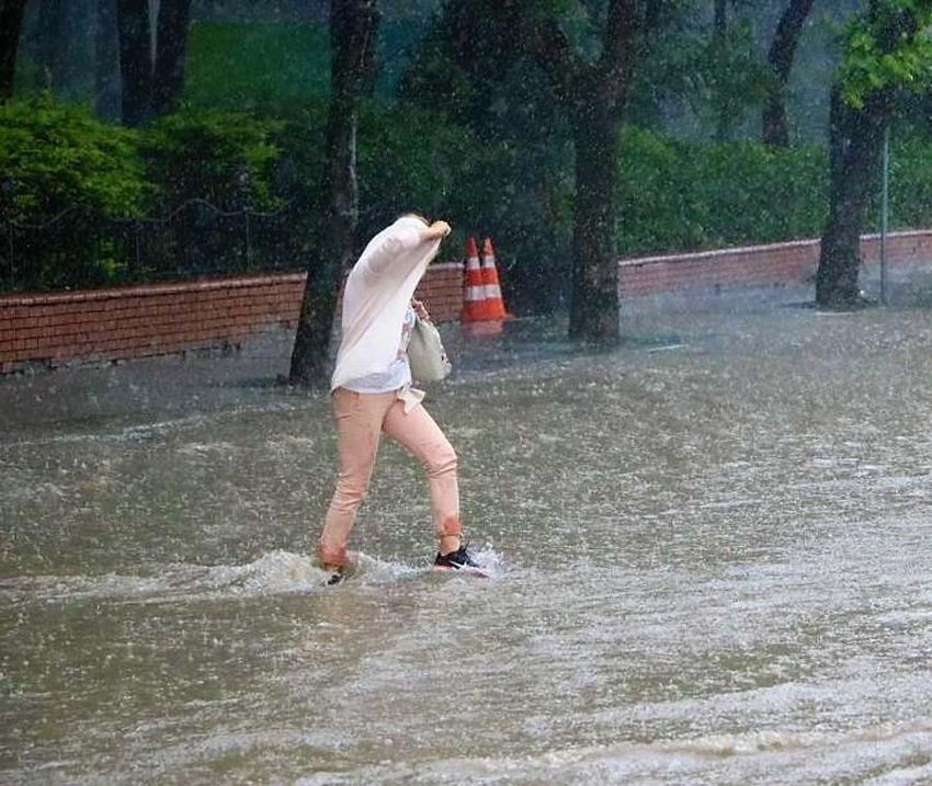 Meteoroloji son dakika il il uyardı! 5 günlük hava tahmin raporunu açıklandı: İstanbul ve birçok şehir için sağanak uyarısı geldi...