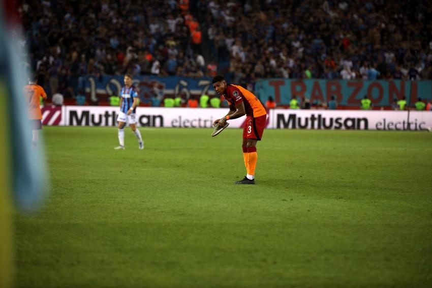Galatasaray'da Son Dakika! Okan Buruk 2 futbolcunun hesabını kesti transfer listesinden 5 yıldız çıktı