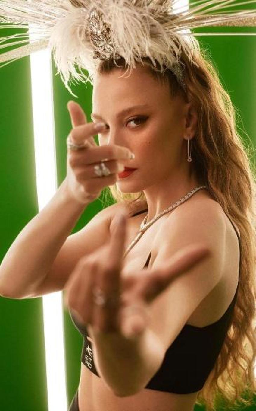 Serenay Sarıkaya son paylaşımıyla sosyal medyayı salladı!