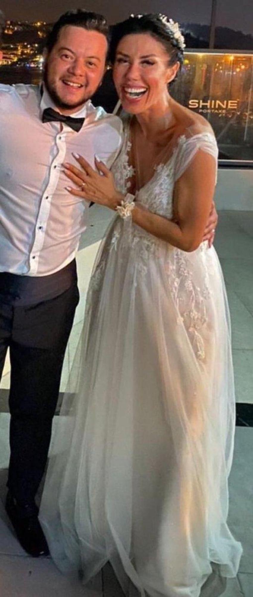 Arka Sıradakiler'in Özge'si Sevda Dalgıç dünyaevine girdi!