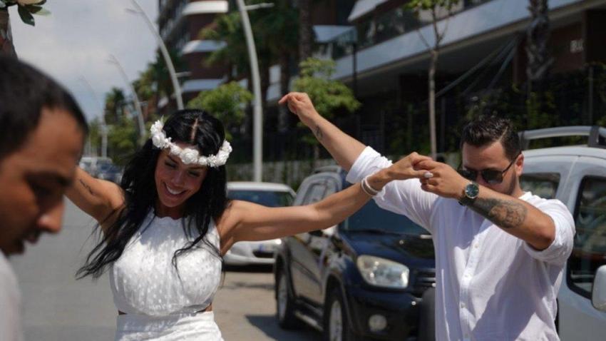 Arka Sıradakiler'in Özge'si Sevda Dalgıç dünyaevine girdi!