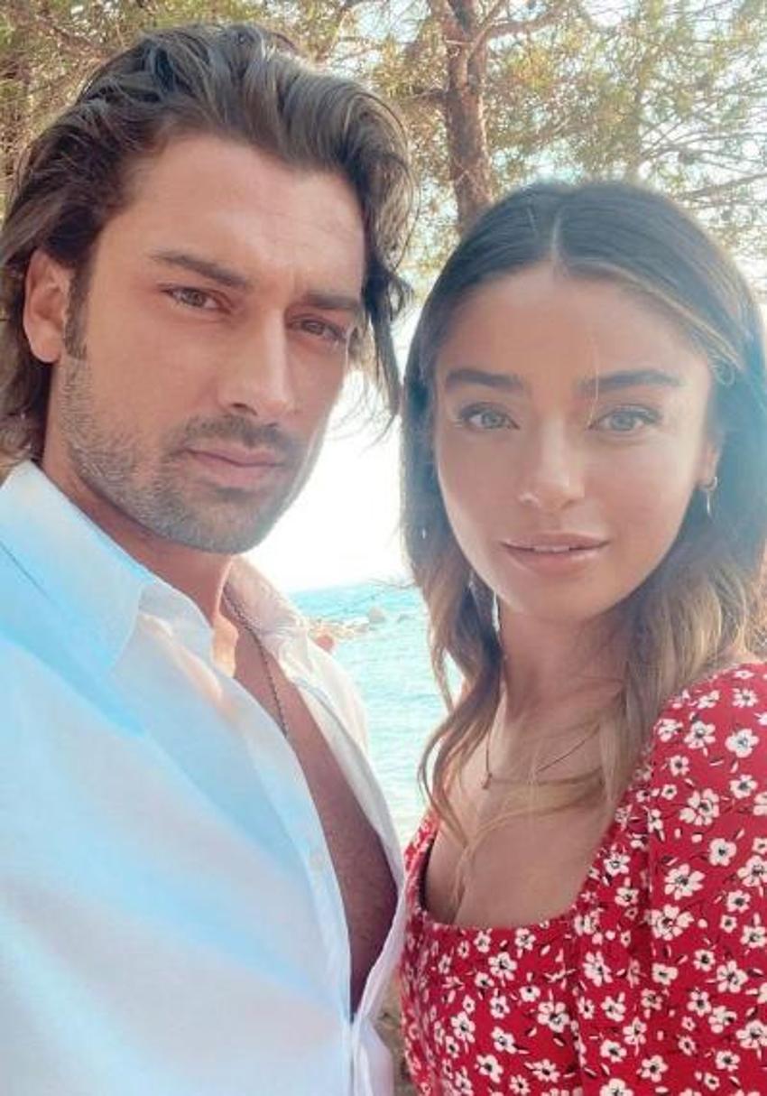 Ayça Ayşin Turan ile Alp Navruz çiftinden güzel haber!