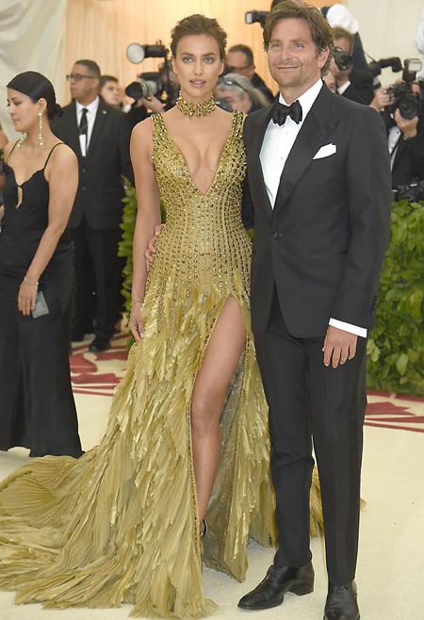 Irina Shayk ve Bradley Cooper tatilde! Aşk yeniden mi?