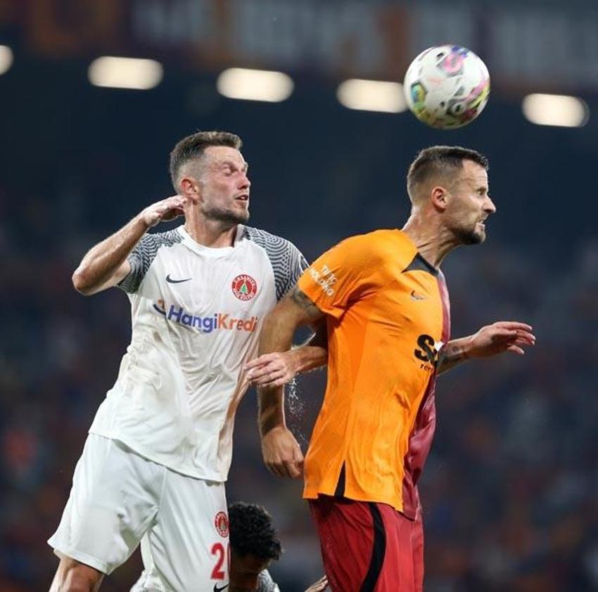 Seferovic'in kontratı ortaya çıktı taraftar çıldırdı! 2.Falcao vakası! 'Paralara havaya uçacak'