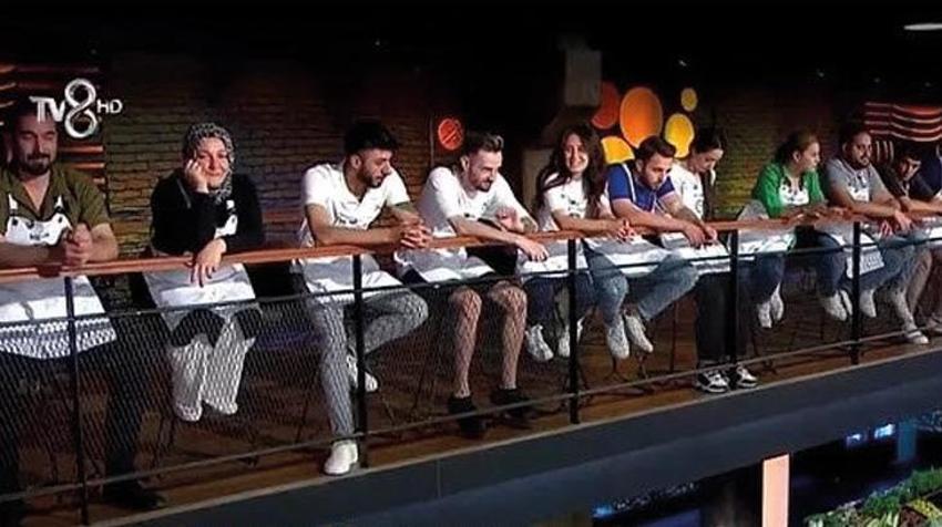 Masterchef kim elendi, kim gitti? MasterChef'te dokunulmazlığı hangi takım kazandı? 30 Ağustos MasterChef ilk eleme adayları belli oldu...