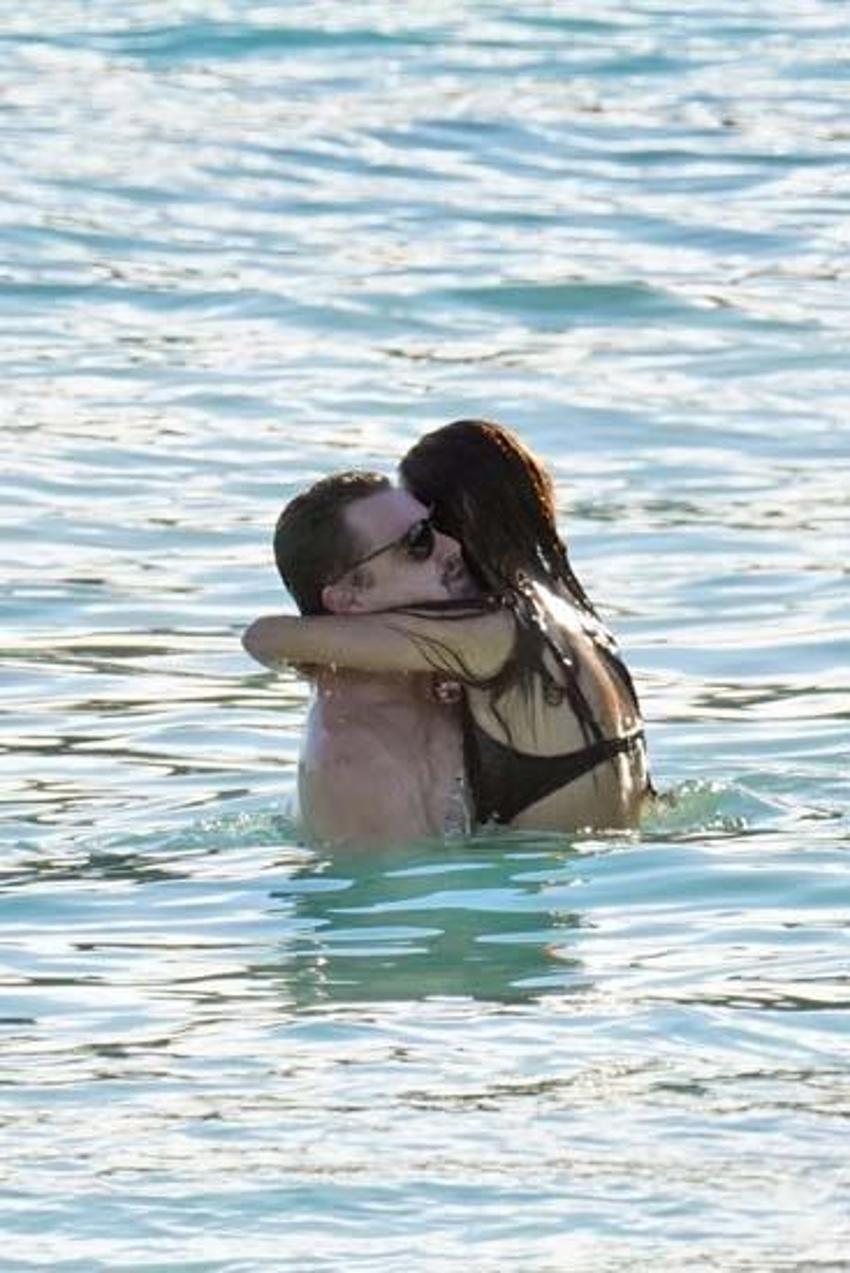Leonardo DiCaprio ile 4 yıldır birlikte olduğu sevgilisi Camila Morrone ayrıldı!
