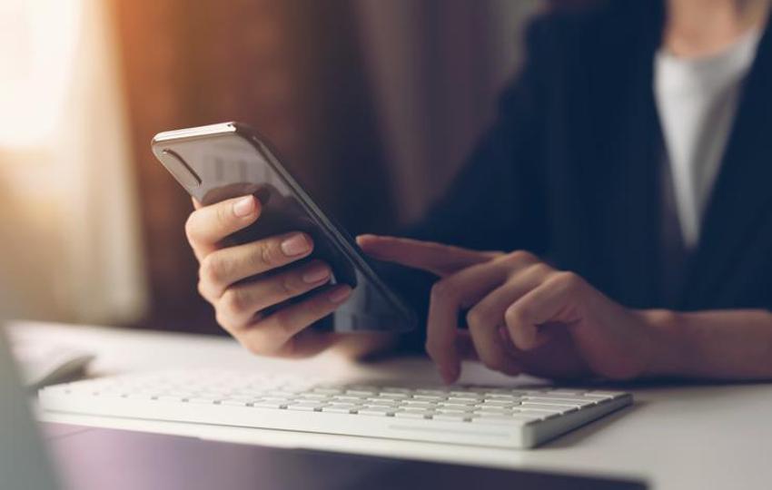 Kredi kartı ve sağlık bilgilerini satıyorlar! Hemen bankanızı arayın ve iptal edin! E-posta, telefon veya SMS ile ulaşıyorlar