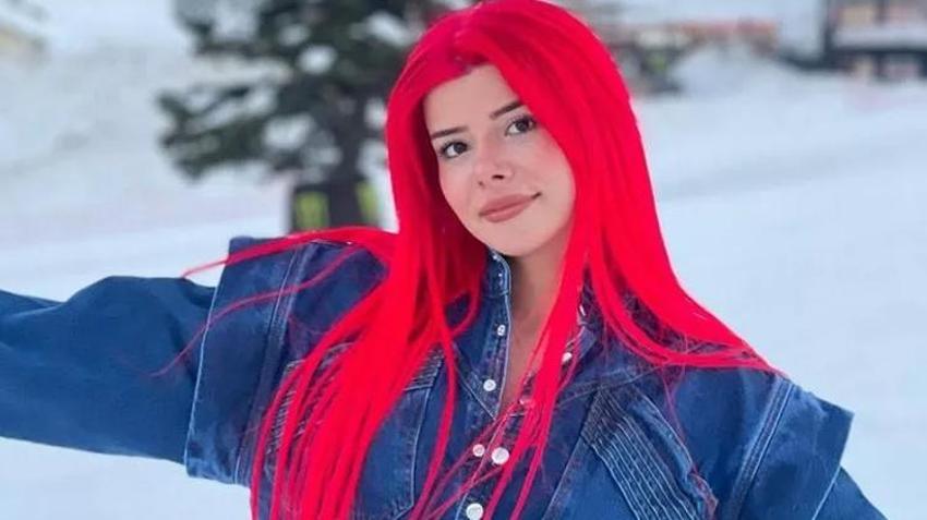 Fenomen Merve Yalçın cesur pozuyla dikkat çekti!