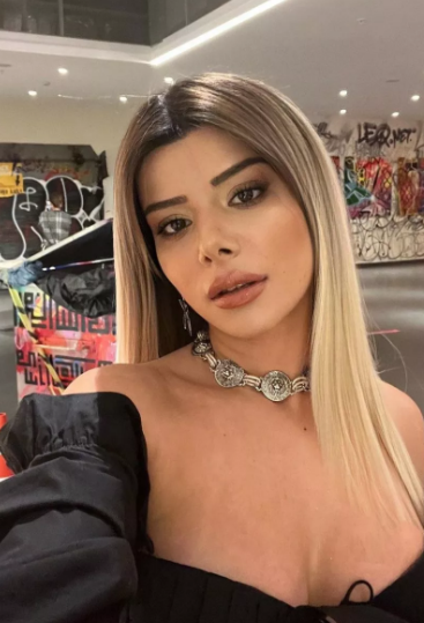 Fenomen Merve Yalçın cesur pozuyla dikkat çekti!