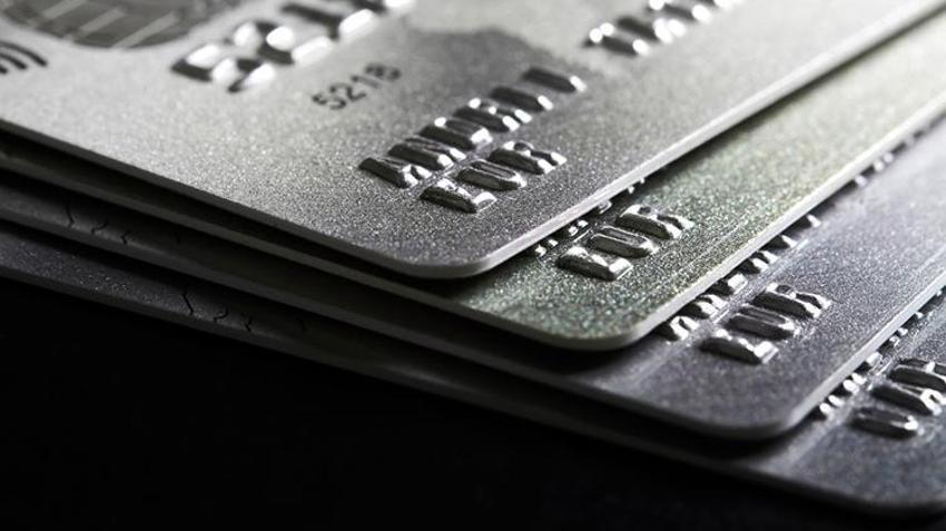 Faizler düşürüldü! Kredi kartı olan ya da kredi kullanacak herkesi ilgilendiriyor, Garanti BBVA, Akbank, İş Bankası art arda duyurdu
