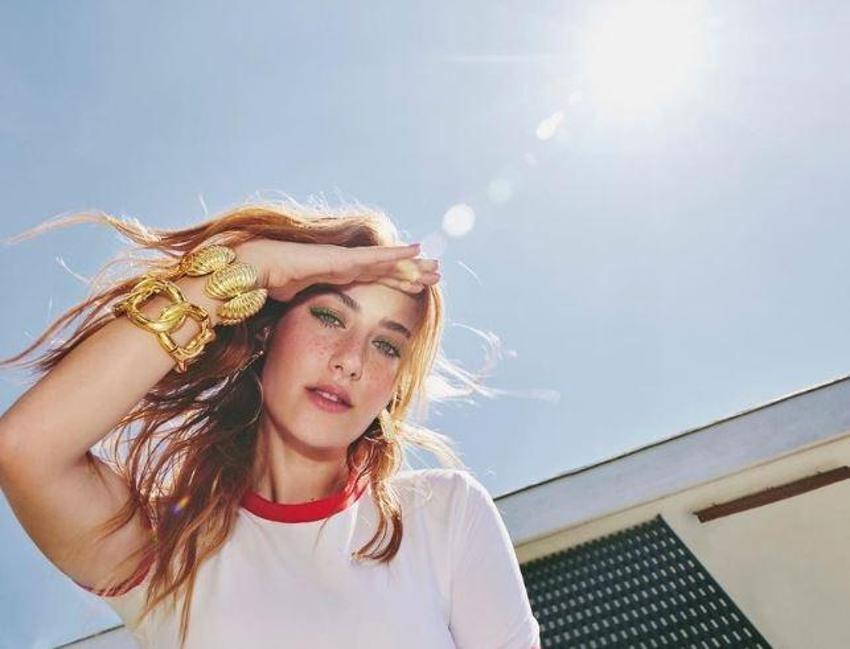 Hazal Kaya bebeğinin cinsiyetini açıkladı!