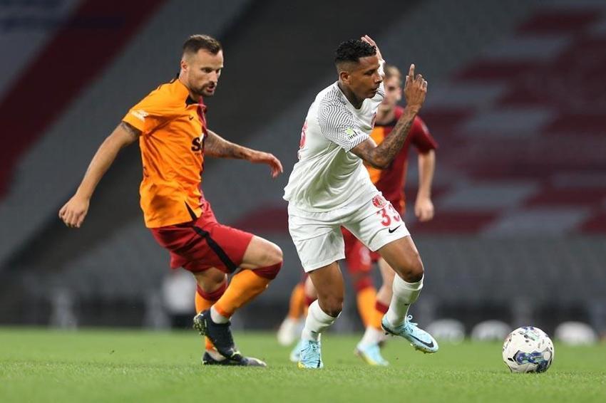 Flaş Seferovic gelişmesi! 5 futbolcuya bomba sözler: Sizin yüzünüzden atamıyor...