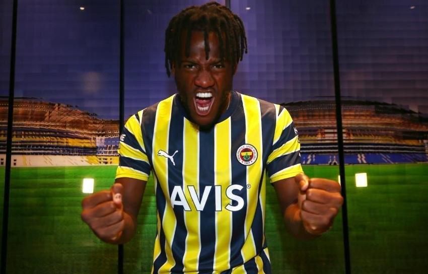 Fenerbahçe'de taraftarları isyan ettiren ayrılık! Batshuayi gelince eşyalarını topladı