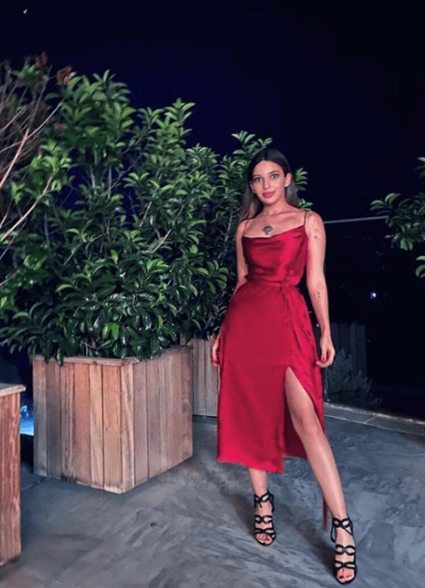 Lidya Özdemiroğlu'dan yaş açıklaması: Annemle babam arasında da 31 yaş fark vardı