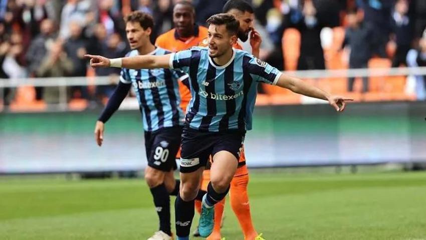 Transfer sezonunun sona ermesine saatler kala anlaşma sağlandı! Fenerbahçe ve Beşiktaş'de Tayyip Talha Sunuç savaşı...