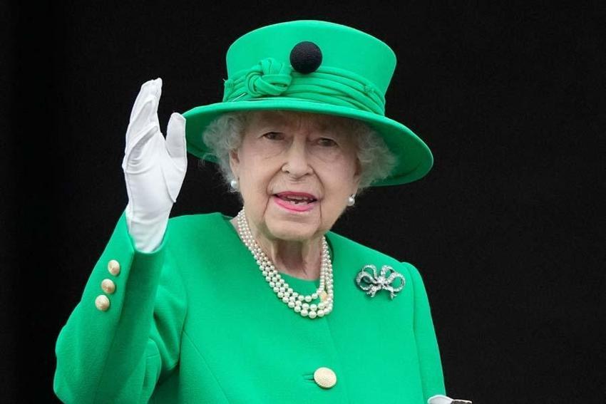 Kraliçe 2. Elizabeth hayatını kaybetti! İngiltere'de neler yaşanacak, yerine gelecek isim kim olacak?