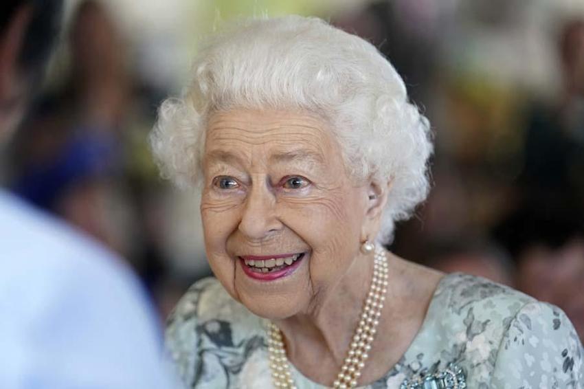 Kraliçe 2. Elizabeth hayatını kaybetti! İngiltere'de neler yaşanacak, yerine gelecek isim kim olacak?