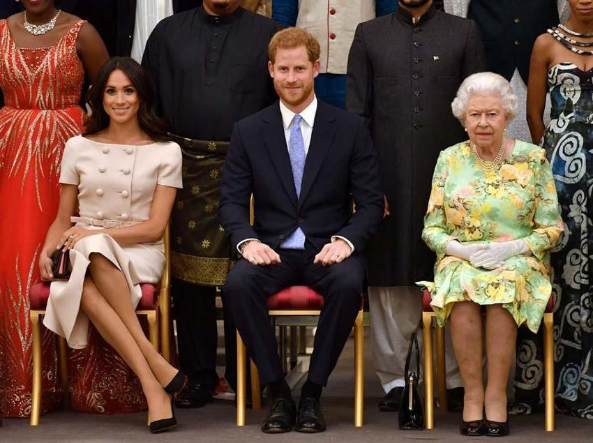 Kraliçe 2. Elizabeth hayatını kaybetti! İngiltere'de neler yaşanacak, yerine gelecek isim kim olacak?