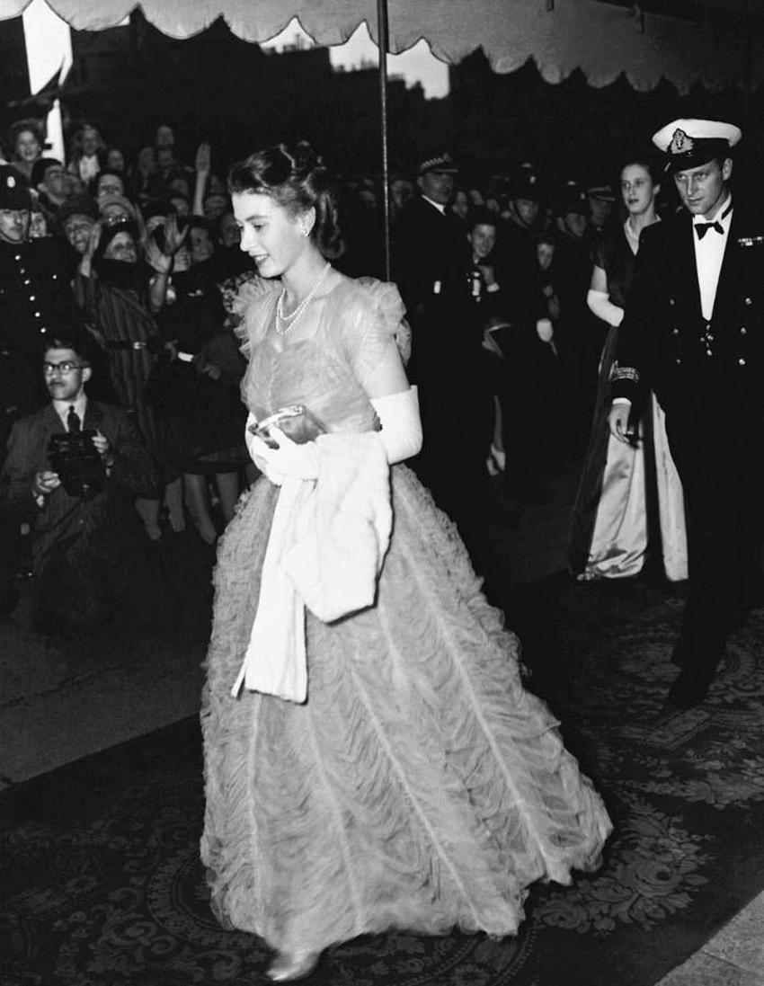 Dünya tarihinin tahtta en uzun süre kalan kadın hükümdarı Kraliçe 2. Elizabeth hayatını kaybetti! Tarih kitaplarını dolduracak bir yaşam...