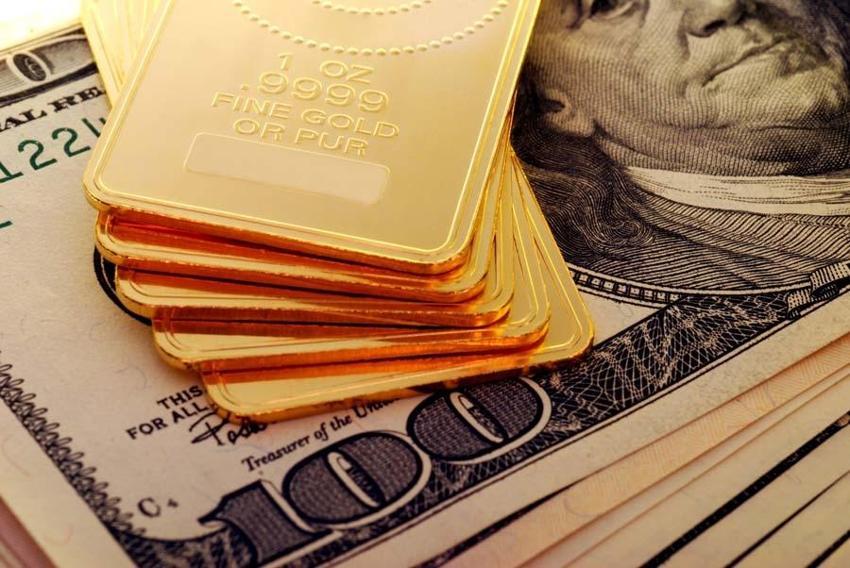 Altın fiyatlarında son dakika! Uzman isim dolar fiyatına dikkat çekerek gram altın için uyardı...