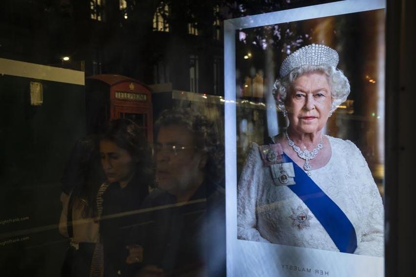 İngiltere’de Kral 3. Charles dönemi başladı! Kraliçe 2. Elizabeth’in tarihe damga vuran Türkiye ziyaretleri gündeme geldi 