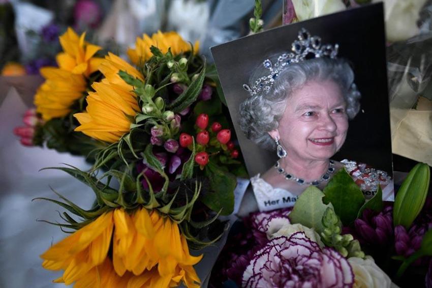 İngiltere’de Kral 3. Charles dönemi başladı! Kraliçe 2. Elizabeth’in tarihe damga vuran Türkiye ziyaretleri gündeme geldi 