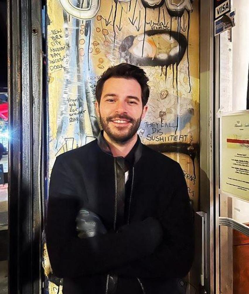 Hakan Sabancı ve Emma Suki arasında sürpriz yakınlaşma! Aynı masada samimi halleri dikkat çekti