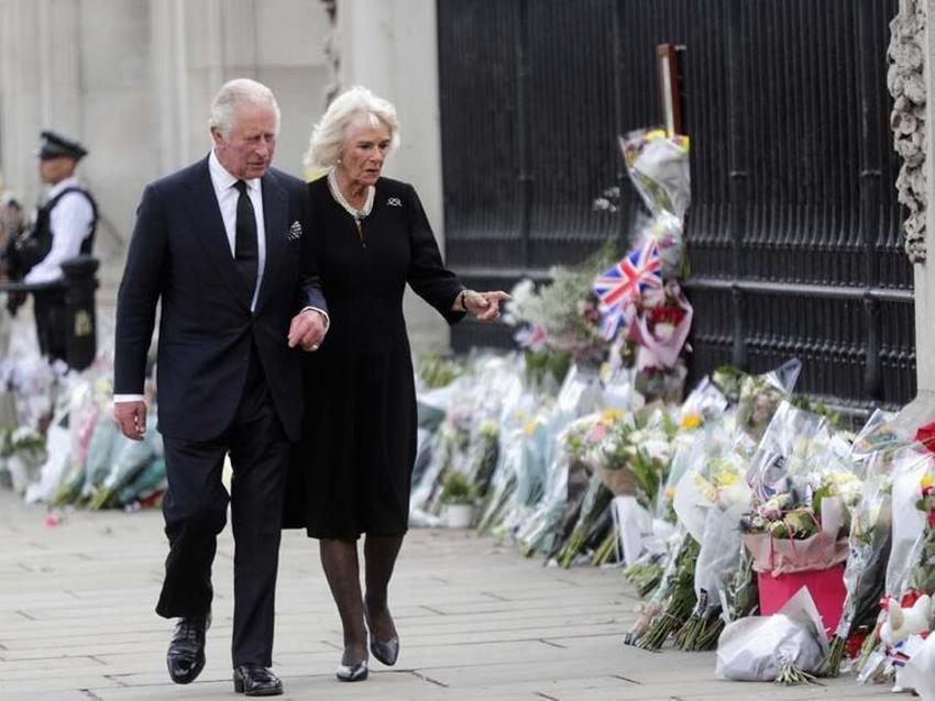İngiltere’de Kral 3. Charles dönemi başladı! Kraliçe 2. Elizabeth’in tarihe damga vuran Türkiye ziyaretleri gündeme geldi 
